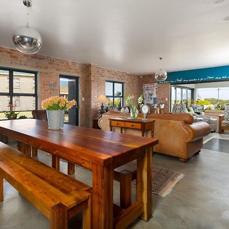 Stay At Friends Economic Rooms Malkopvlei المظهر الخارجي الصورة