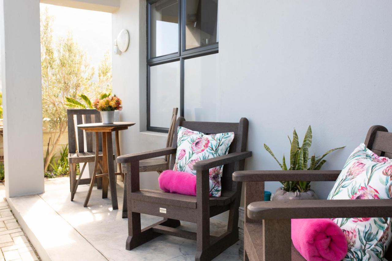 Stay At Friends Economic Rooms Malkopvlei المظهر الخارجي الصورة