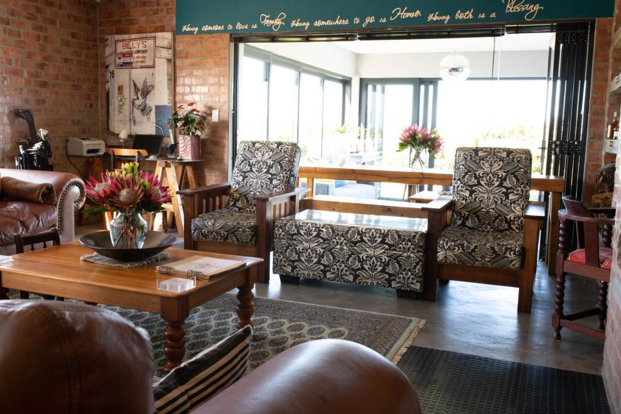 Stay At Friends Economic Rooms Malkopvlei المظهر الخارجي الصورة